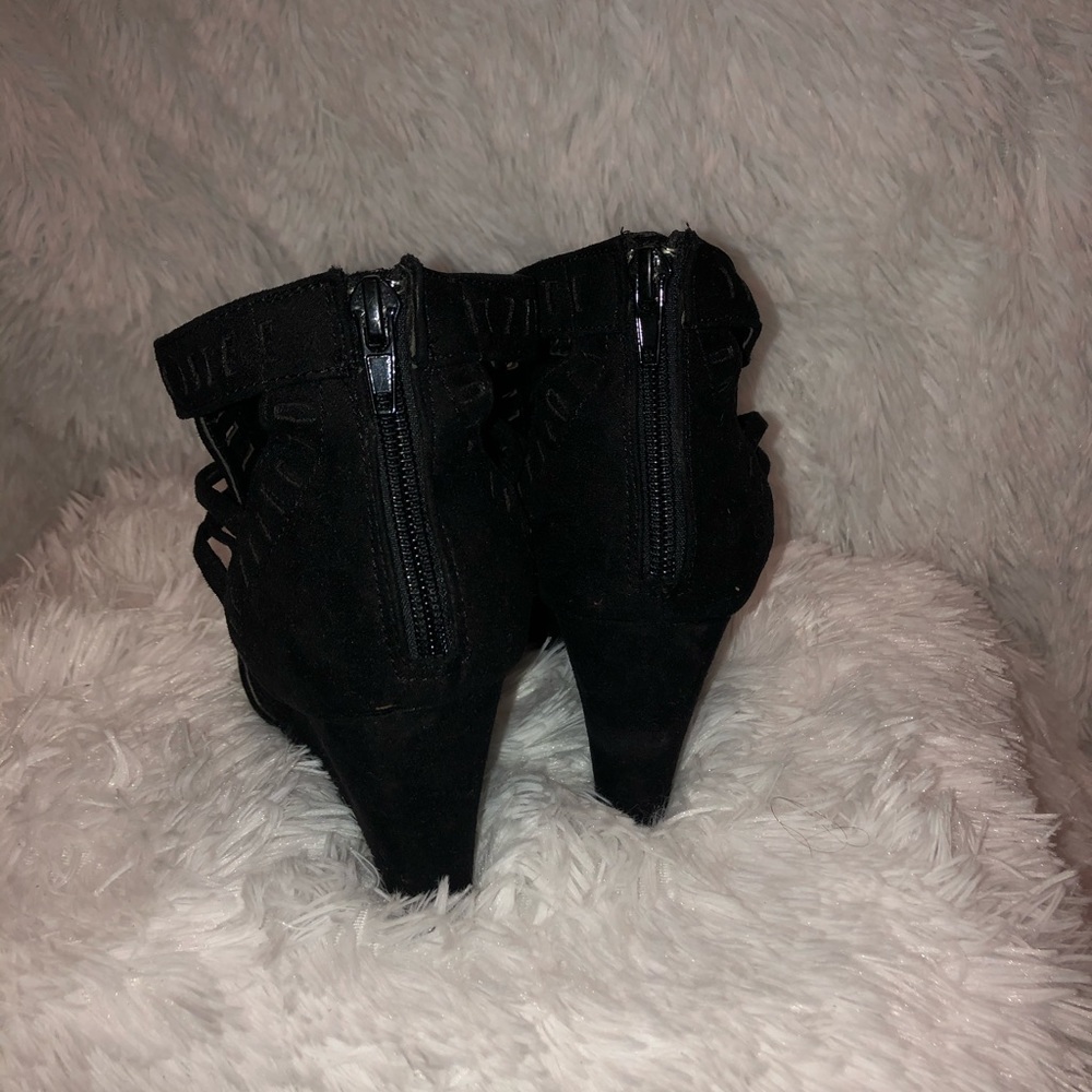 Wedges - Picture 2 of 3